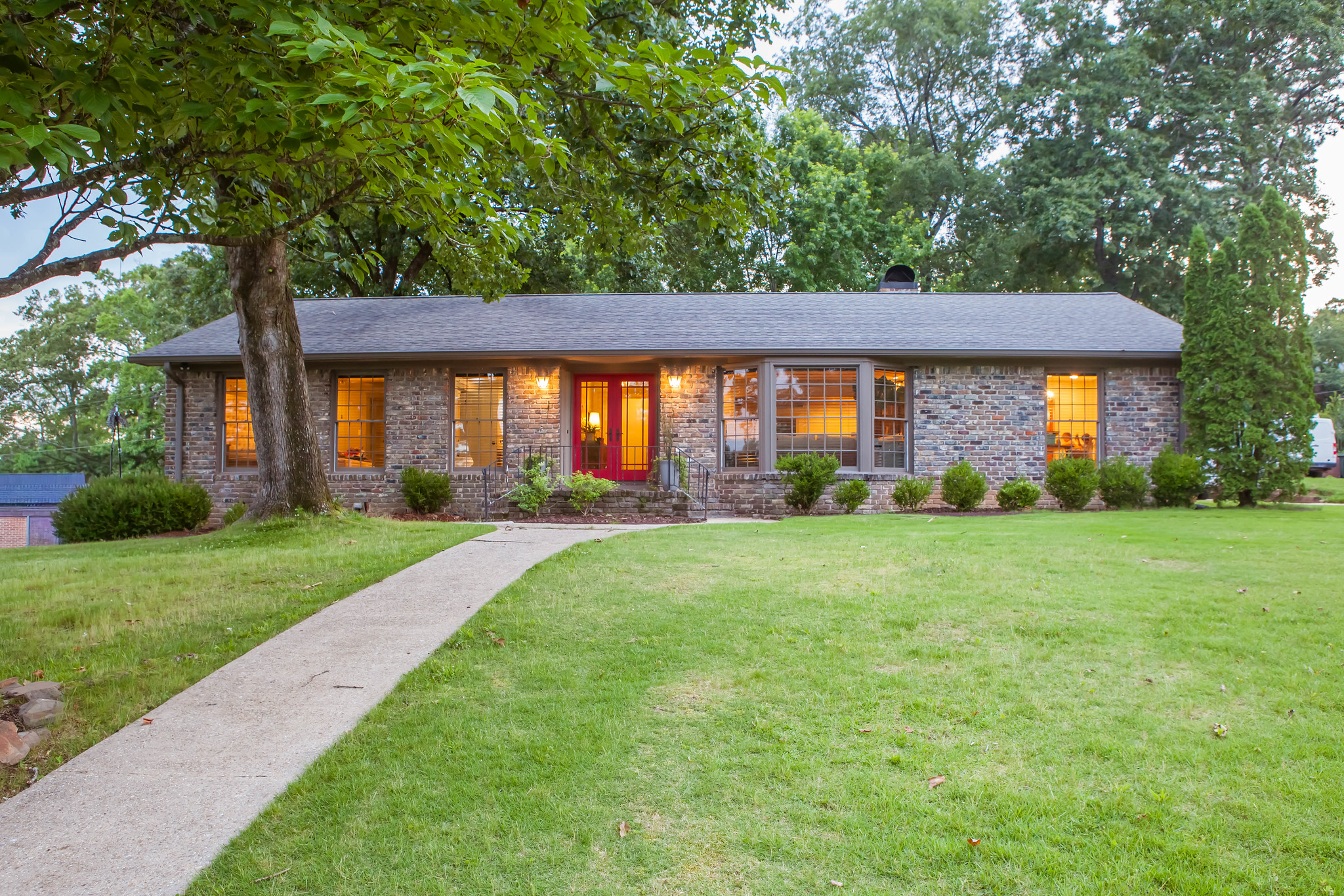 1228 Vista Lane, VESTAVIA HILLS