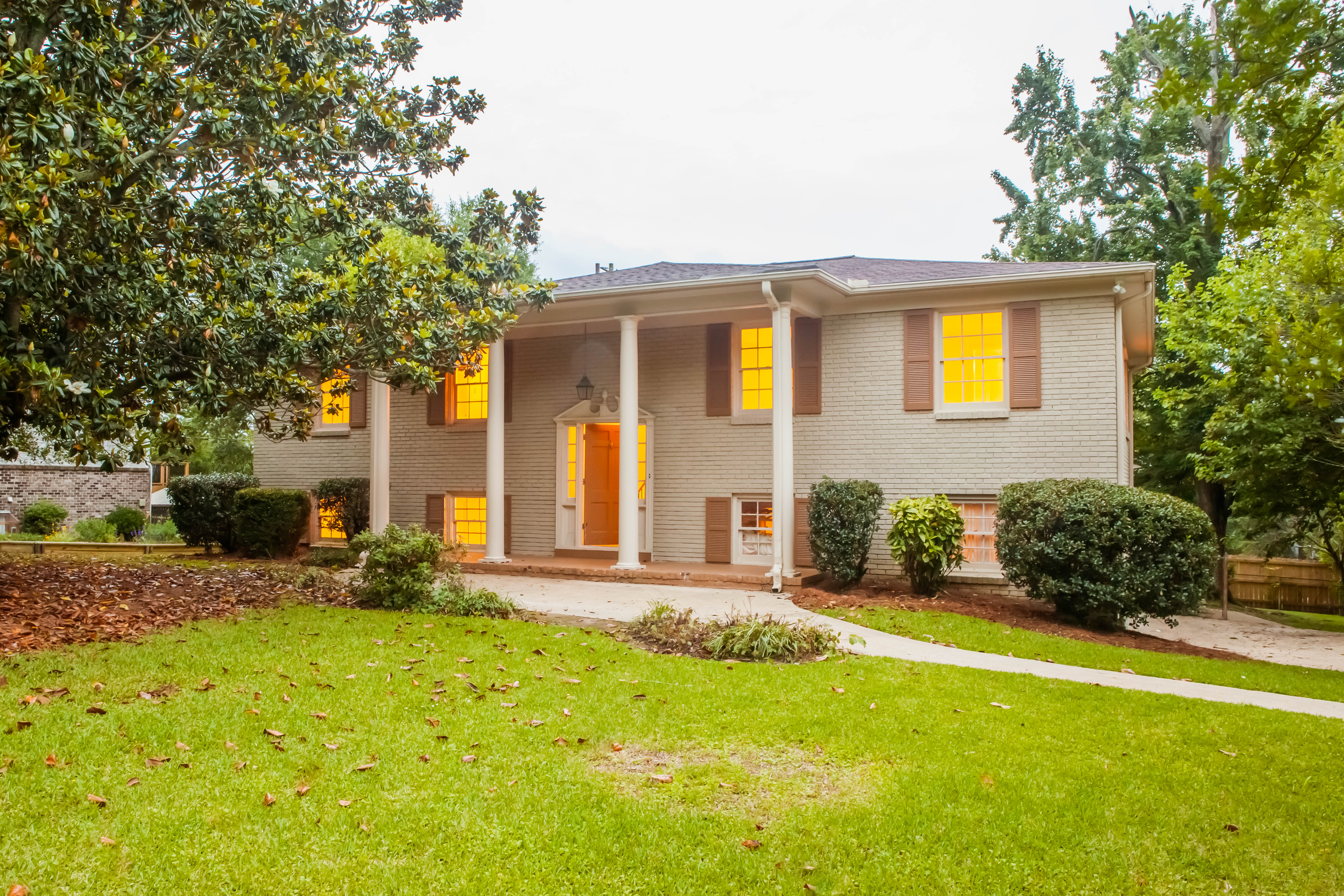 1833 Mission Road, VESTAVIA HILLS